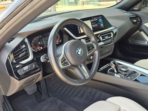 Used 2023 BMW Z4 sDrive30i w/ Premium Package RWD image 4