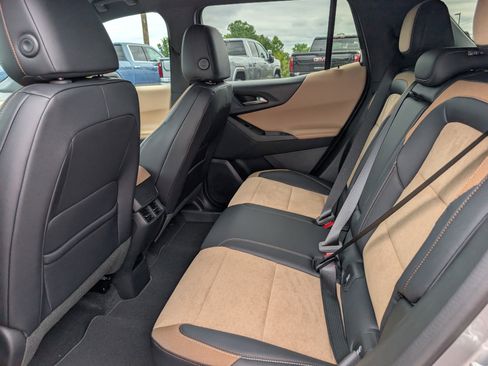 New 2026 Chevrolet Equinox ACTIV FWD image 14