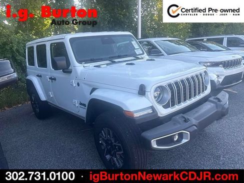 Used 2026 Jeep Wrangler Unlimited Sahara AWD/4WD image 4