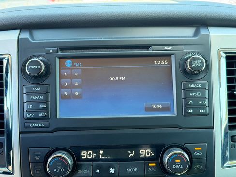 Used 2018 Nissan Titan SV w/ SV Convenience Package image 26