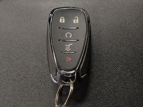 Used 2024 Chevrolet Equinox LT w/ LPO, Floor Liner Package image 32