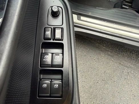 Used 2016 Subaru Outback 2.5i Limited image 19