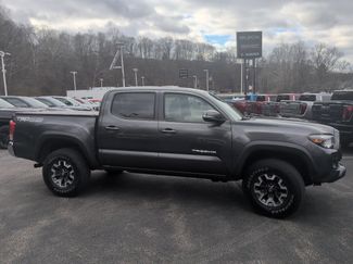 Used 2017 Toyota Tacoma TRD Off-Road video 2