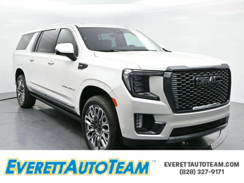 Used 2024 GMC Yukon XL Denali Ultimate image 1