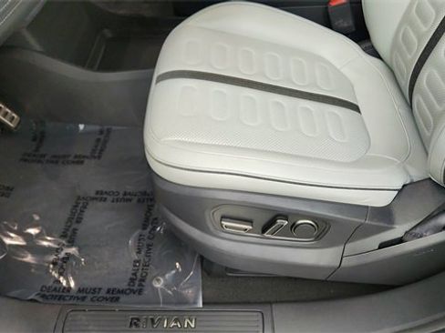 Used 2024 Rivian R1S Launch Edition image 38