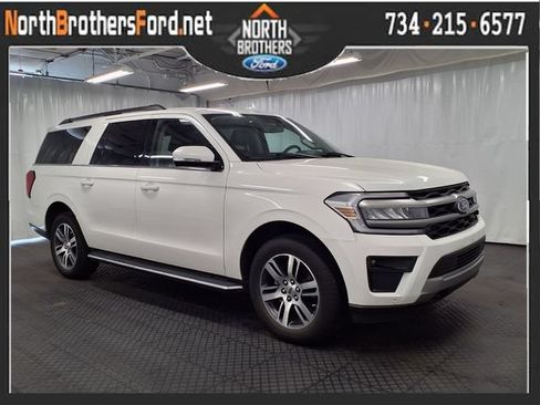 Used 2023 Ford Expedition Max XLT AWD/4WD image 1