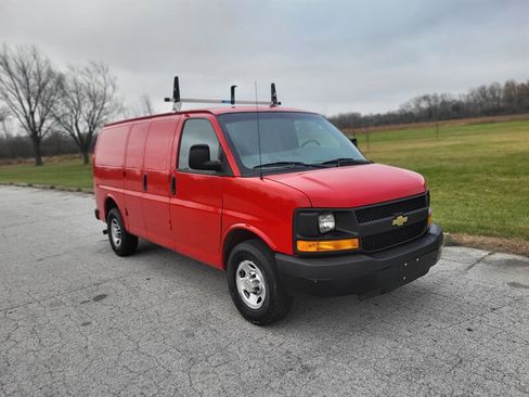 Used 2012 Chevrolet Express 3500 image 5