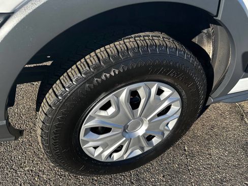 Used 2015 Ford Transit 350 XLT image 21