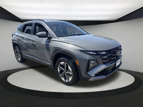Used 2025 Hyundai Tucson SEL AWD/4WD image 2