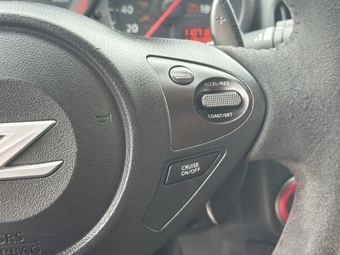 Used 2016 Nissan 370Z NISMO RWD image 22