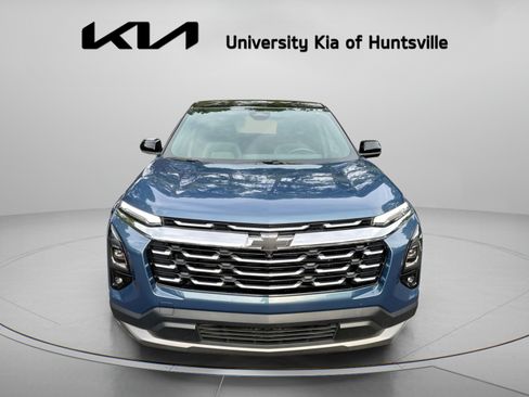Used 2026 Chevrolet Equinox LT w/ Convenience Package II FWD image 3