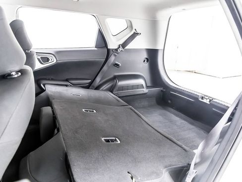 Used 2023 Kia Soul S FWD image 35