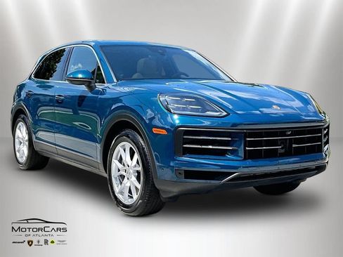 Used 2026 Porsche Cayenne AWD/4WD image 2