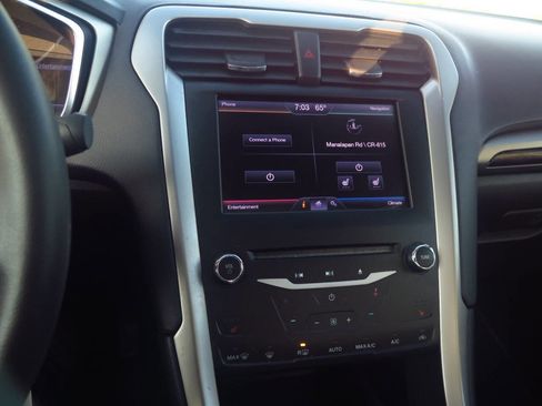 Used 2013 Ford Fusion SE FWD image 9