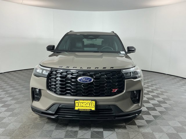 Used 2026 Ford Explorer ST w/ Sun And Sound Package AWD/4WD image 2