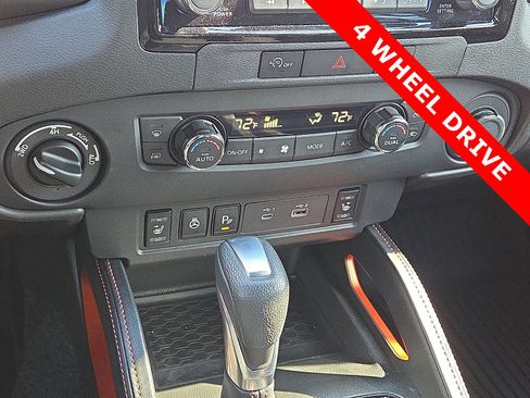 Used 2023 Nissan Frontier PRO-4X w/ Pro Convenience Package image 19