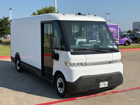 Used 2024 Chevrolet Brightdrop 600 w/ Commercial Equipment Package AWD/4WD image 10