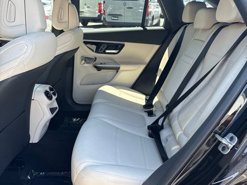 Certified 2025 Mercedes-Benz GLC 350e 4MATIC image 7