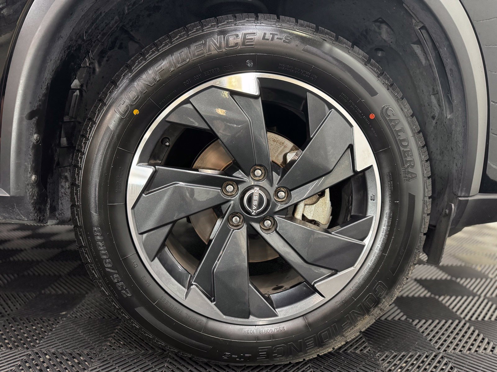 Certified 2025 Nissan Rogue SV AWD/4WD image 11