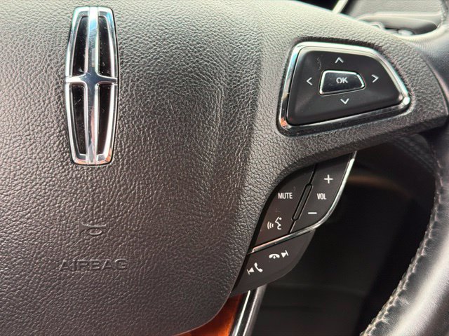 Used 2018 Lincoln MKX Reserve w/ Driver Assistance Package FWD image 21