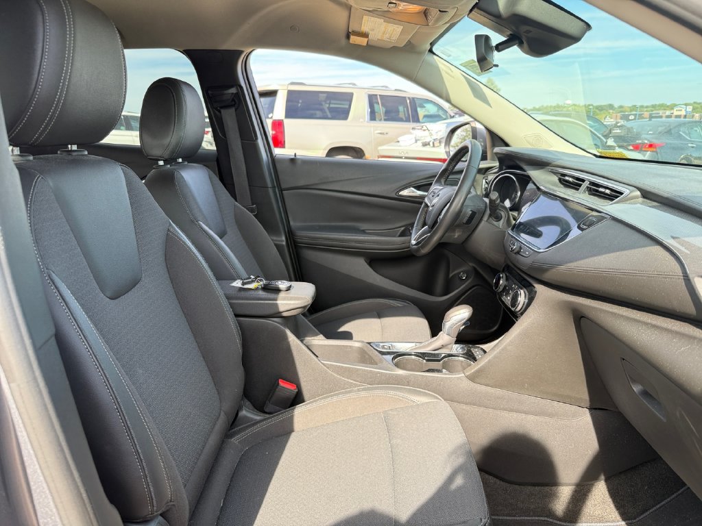 Used 2020 Buick Encore GX Preferred w/ Cold Weather Comfort Package AWD/4WD image 40