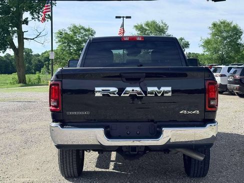 Used 2025 RAM 2500 Big Horn AWD/4WD image 9