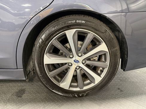 Used 2017 Subaru Legacy 2.5i Limited AWD/4WD image 7