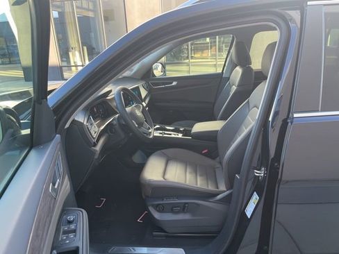 New 2026 Volkswagen Atlas SEL image 23