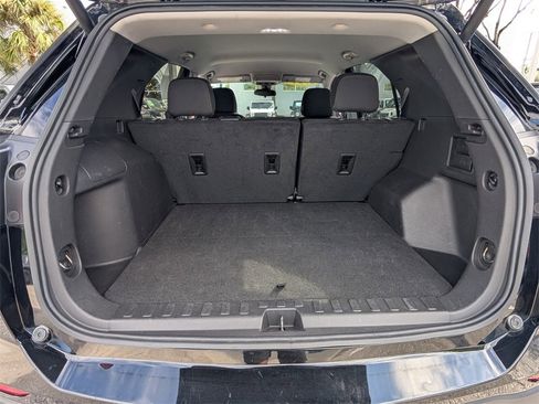 Used 2024 Chevrolet Equinox LT image 10