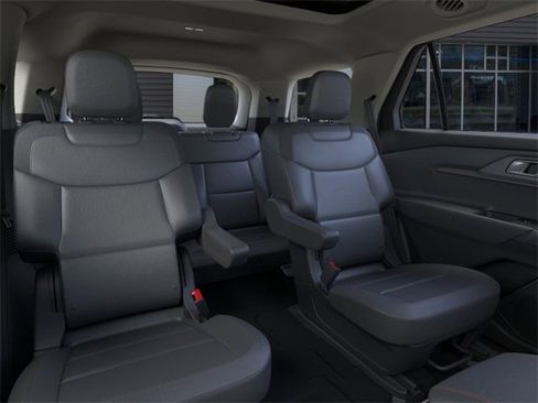 New 2025 Ford Explorer Active w/ Active Comfort Package image 11
