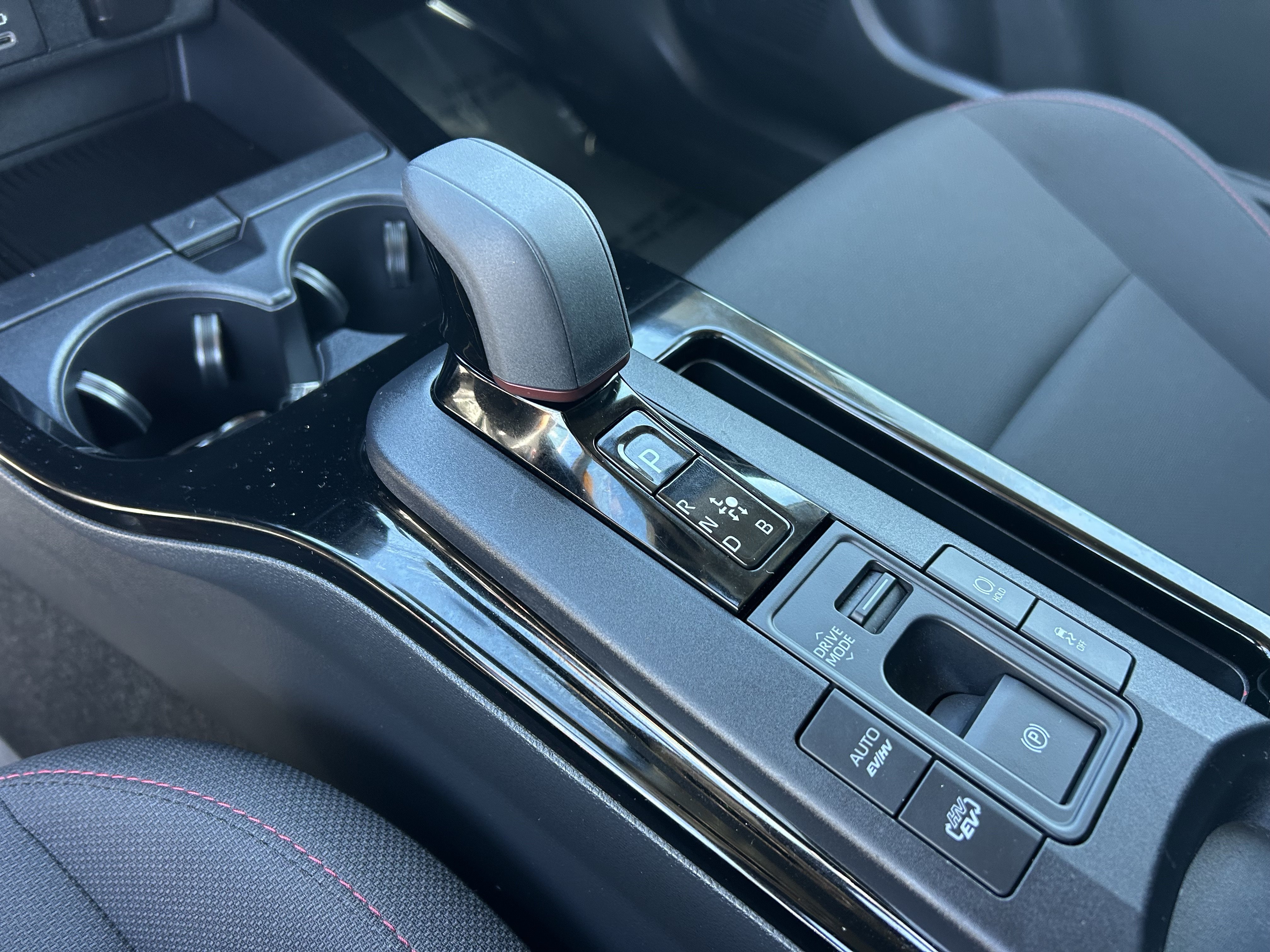 Certified 2026 Toyota Prius Plug-In Hybrid FWD image 24