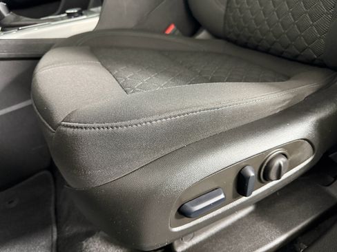 Used 2022 Chevrolet Blazer LT image 21