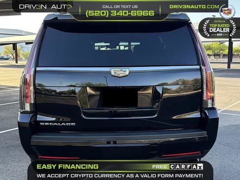 Used 2017 Cadillac Escalade Luxury w/ LPO, Radiant Package RWD image 6