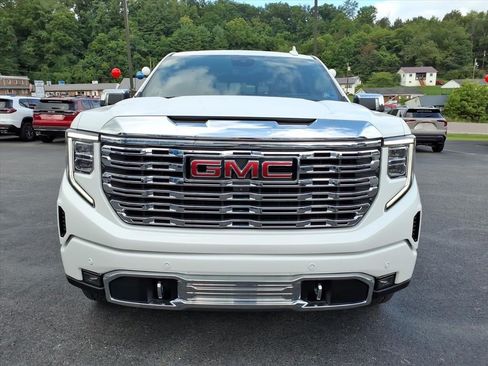 Certified 2023 GMC Sierra 1500 Denali w/ Technology Package AWD/4WD image 10