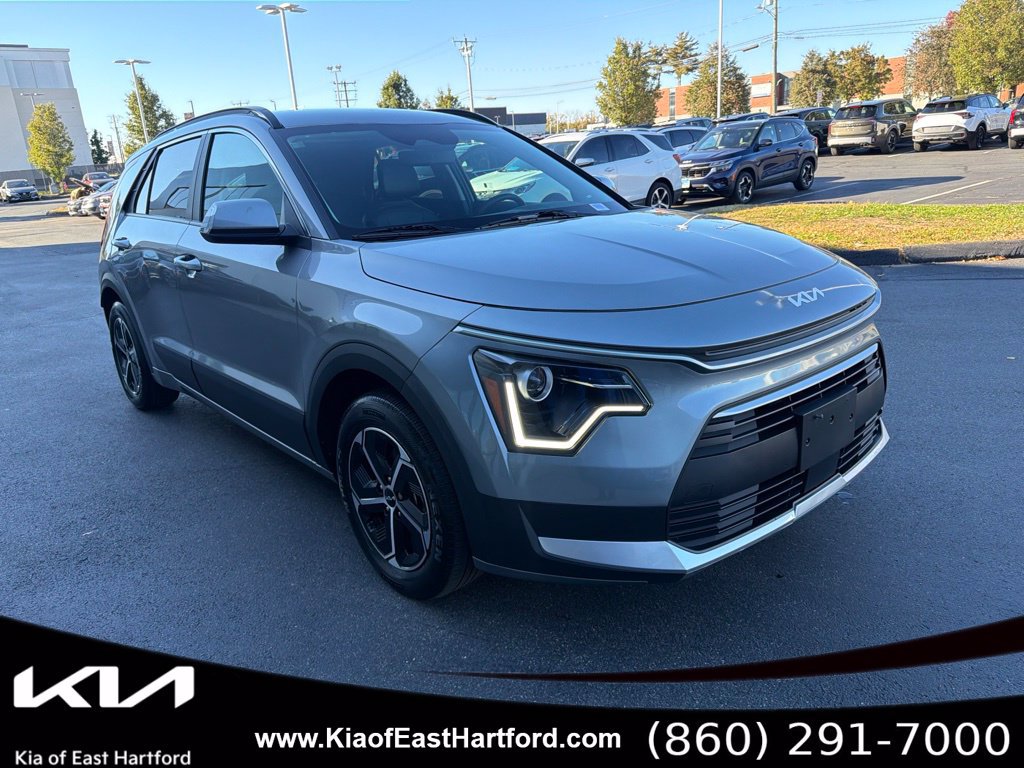 Certified 2023 Kia Niro EX FWD image 5