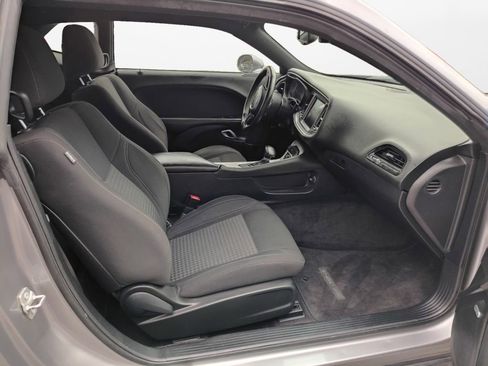 Used 2016 Dodge Challenger SXT w/ Blacktop Package image 21