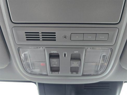 Used 2017 Honda CR-V EX-L image 29