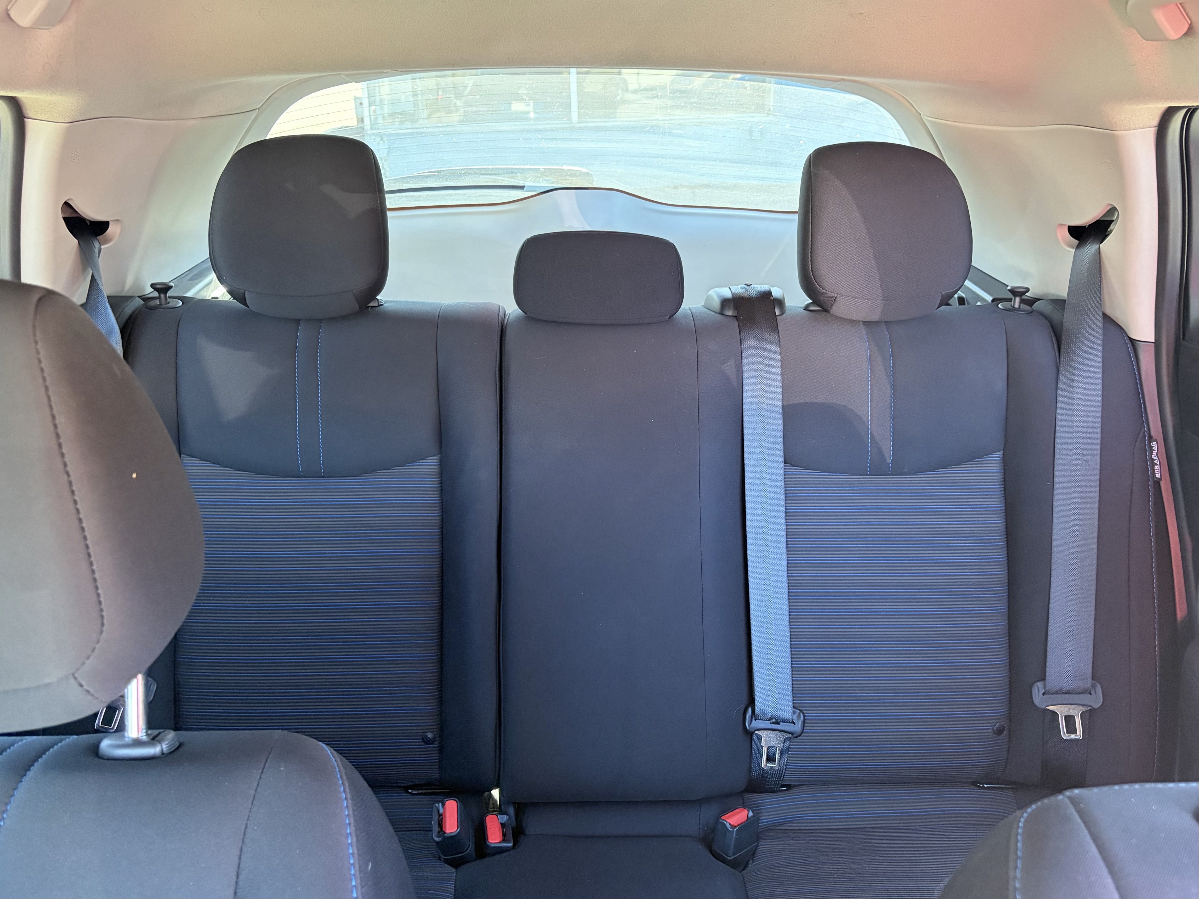 Used 2025 Nissan Leaf S FWD image 17