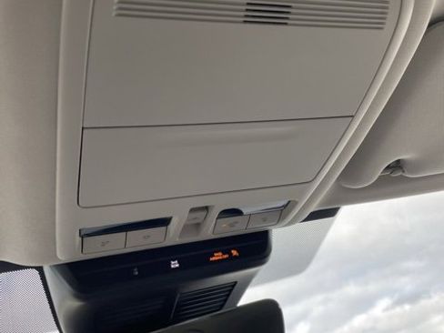 Used 2024 MAZDA CX-90 Plug-In Hybrid w/ Premium Pkg image 24