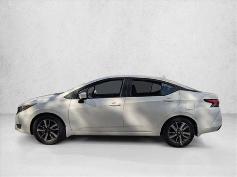 New 2025 Nissan Versa SV w/ Trunk Package FWD image 5