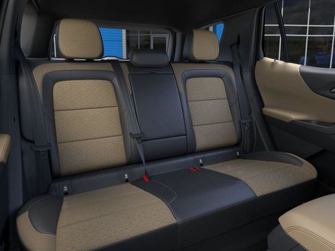New 2026 Chevrolet Equinox ACTIV w/ Convenience Package III FWD image 17