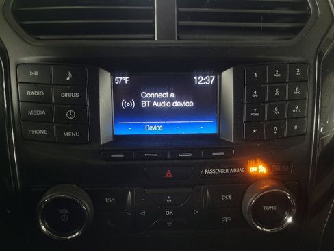 Used 2019 Ford Explorer XLT w/ Class III Trailer Tow Package image 25