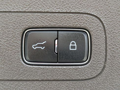 Used 2022 Lincoln Aviator Reserve w/ Class IV Trailer Tow Package image 14