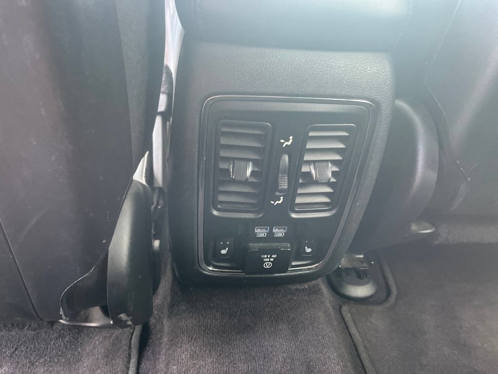 Used 2018 Jeep Grand Cherokee Limited AWD/4WD image 27