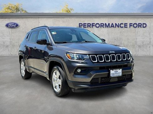 Used 2022 Jeep Compass Latitude w/ Convenience Group image 4