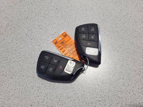 Used 2025 Buick Enclave Preferred image 32