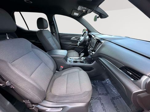 Used 2023 Chevrolet Traverse LT FWD image 27