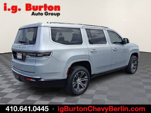 Used 2023 Jeep Grand Wagoneer 4WD image 6
