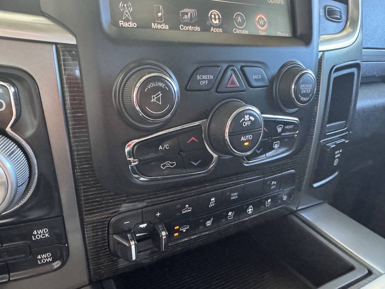 Used 2013 RAM 1500 Limited AWD/4WD image 34