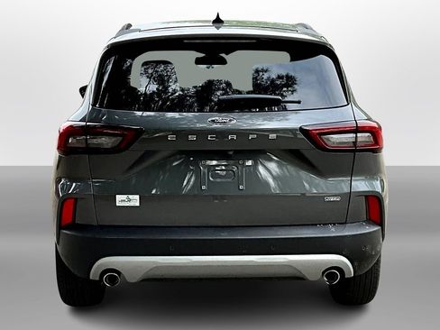 Used 2023 Ford Escape SE w/ PHEV Premium Package image 4